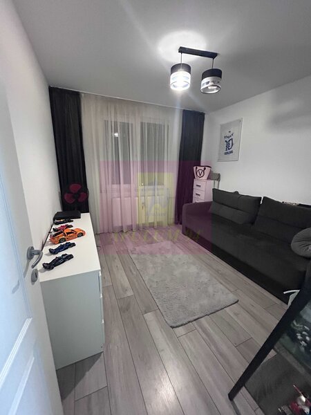 Apartament 3 camere decomandat, ultrafinisat, mobilat, et.5/9, Titan